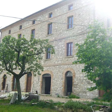 Agriturismo Montefiorentino Farm stay